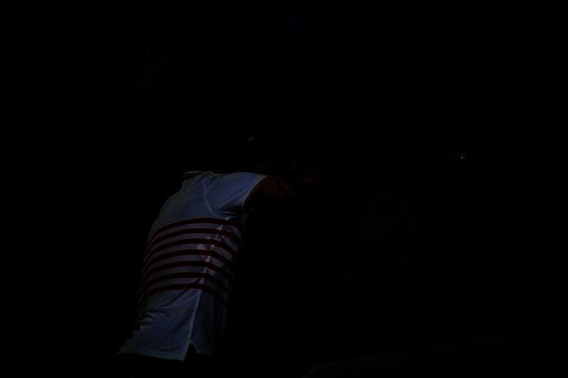 عمرو زكي في مباراة تتويج الزمالك بالدرع (تصوير: سارة عبدالباقي)