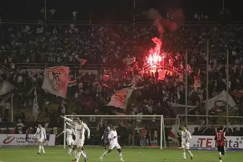 اخبار الزمالك - خاص .. المعلم والجمل يقضيان على الفتنة بين جماهير الزمالك والتليفونات