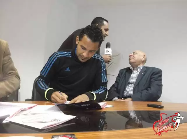 اخبار الزمالك - انفراد .. بالصور الحصرية : كاميرا "اخبار الزمالك" ترصد توقيع نور السيد للقلعة البيضاء 