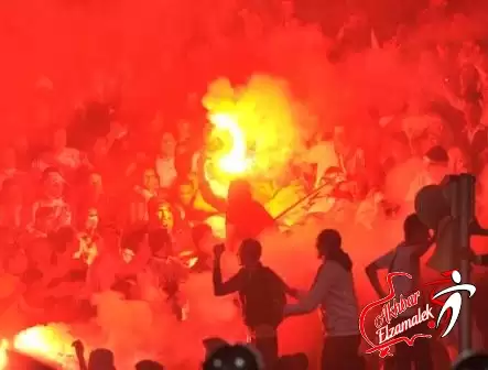 اخبار الزمالك - فيديو.. اشتباكات عنيفة بين جمهور الزمالك والاتحاد ..وانباء عن حدوث اصابات 