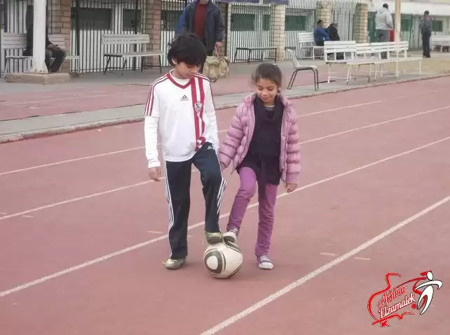 اخبار الزمالك - شاهد بالصور الحصرية .. حفيد المعلم يشعل مران الفريق بمهاراته الرائعة