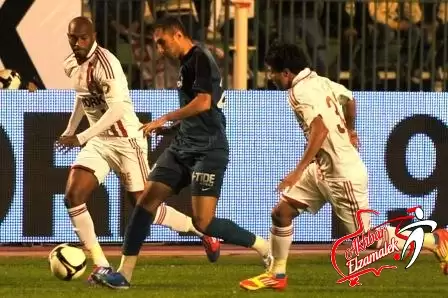 اخبار الزمالك - فيديو .. "أنبوبة" يقتحم ملعب لقاء الزمالك وإنبي للاعتداء على عبدالرؤوف