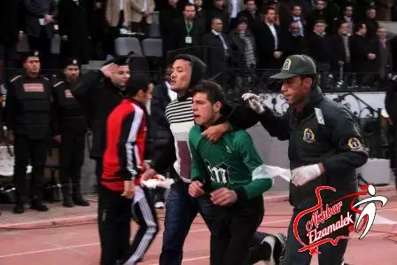 اخبار الزمالك - عاجل .. اصابات بالجملة بين جماهير الاهلي ..والبورسعيدية اعتدوا على بركات وشهاب 