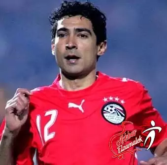 اخبار الزمالك - شاهد بالفيديو: بكاء بركات فى مواساته لوالد احد الشهداء