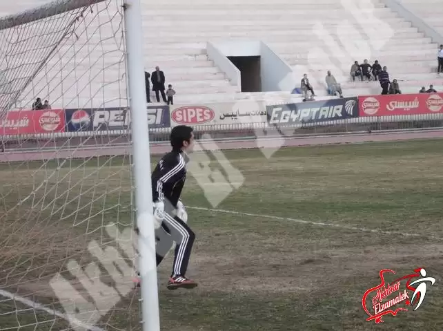 اخبار الزمالك - شاهد بالصور الحصرية .. الصقر يتألق في حراسة المرمي أمام نجوم المستقبل