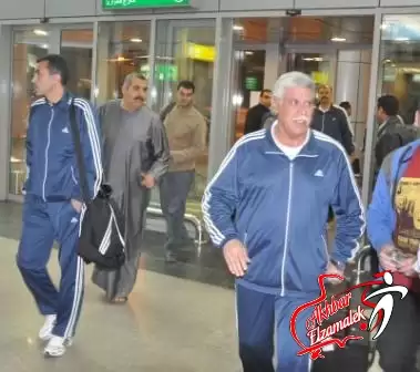 اخبار الزمالك - شاهد بالفيديو لحظة وصول بعثة الزمالك لمطار القاهرة