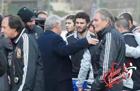 اخبار الزمالك - فيديو:  الملاعب اليوم تبرز زيارة المعلم للأهلي .. وتنتقد منع دخول كاميرات بعض القنوات