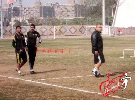 اخبار الزمالك - خاص .. استمرار غياب جنش عن تدريبات الزمالك ..وطاهر يكتفي بتدريب خفاجة وابراهيم