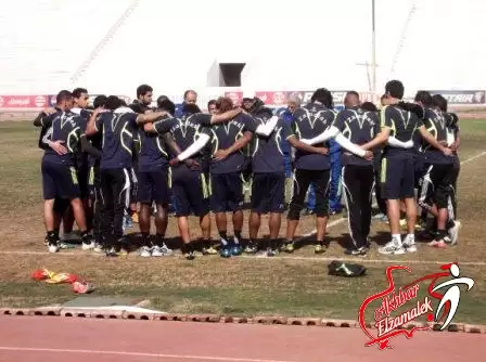 اخبار الزمالك - خاص .. محاضرة فنية للاعبي الزمالك عقب نهاية المران الأخير 