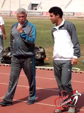 اخبار الزمالك - شاهد بالفيديو .. محمد إبراهيم يعتذر للمعلم والأخير يقبل الاعتذار!!