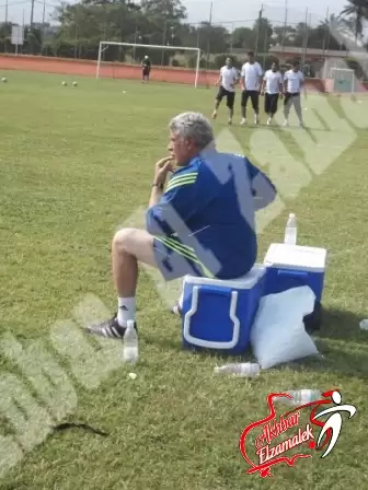 اخبار الزمالك - خاص .. شحاته يعطى تعليمات خاصة لرزاق فى تدريبات الزمالك استعداداً لأفريكا سبورت