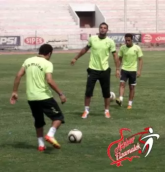 اخبار الزمالك - خاص .. شحاتة يقود التدريبات المهارية والمطرواي للبدنية في مران الزمالك