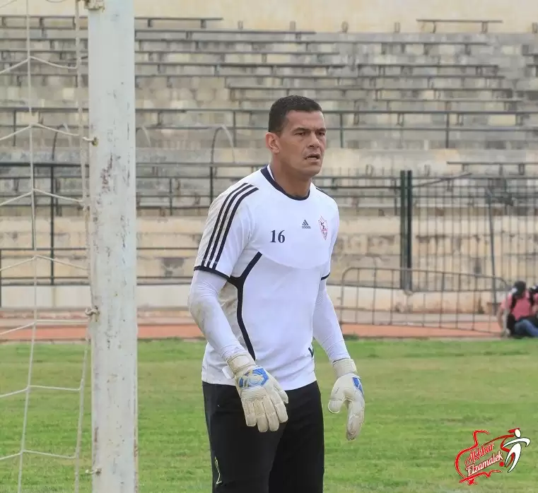 اخبار الزمالك - خاص .. طاهر يغرم الإمبراطور 100 دولار بعد فشله في تحدي الوحش في ضربات الجزاء 