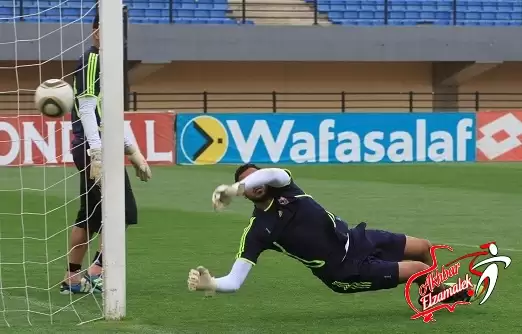 اخبار الزمالك - خاص .. طاهر يدرب وحيد وجنش على التصدي لأقوى أسلحة المغرب الفاسي