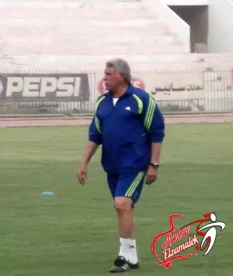 اخبار الزمالك - خاص وعاجل.. شحاتة يغادر تدريبات الزمالك وسط استياء اعضاء النادي