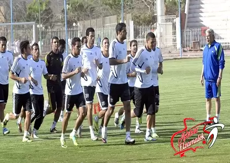 اخبار الزمالك - حصريا بالفيديو .. حضور الوايت نايتس وتالق الصقر فى كواليس مران الزمالك