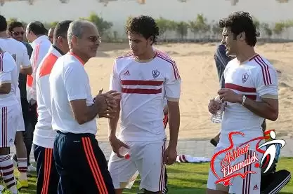 اخبار الزمالك - «هجرة النجوم» تجبر الزمالك على البحث عن لاعبين «فرز تانى» ـ الفريق يواجه دجلة وديا.. ويؤجل الموافقة علي معسكر الإمارات ـ اللاعبون يهددون بفسخ التعاقد في حالة تخفيض العقود.. وفييرا يساندهم ـ «العامرى» في القلعة البيضاء لإقناع مجلس الإدارة بعدم تجميد النشاط