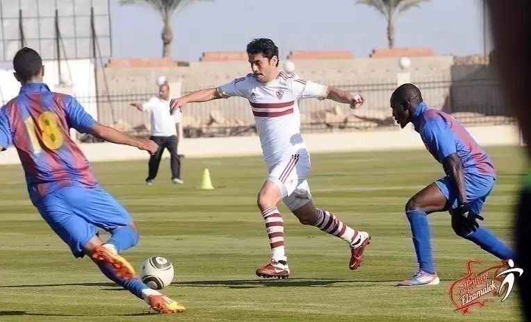 اخبار الزمالك - طرد «حازم» من مران الزمالك لاشتباكه مع «العميد» ورميه الفانلة على الأرض ـ اجتماع ساخن للجنة الكرة مع فييرا .. حسم الصفقات الجديدة.. وقائمة الراحلين في يناير ـ الابيض يخاطب الجبلاية لتحديد موعد انطلاق الدوري