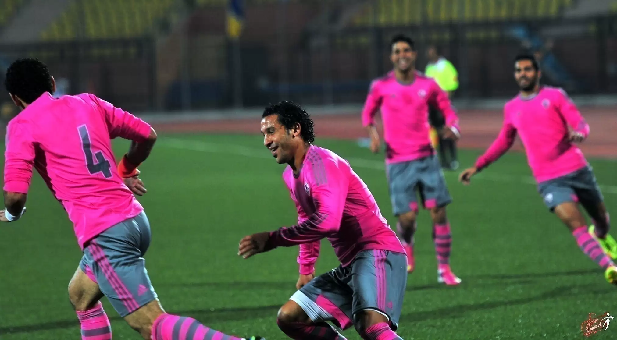 فيديو : نور السيد يحرز اول اهدافه مع الزمالك بهدف "مسخرة" .. والانتاج يرد 