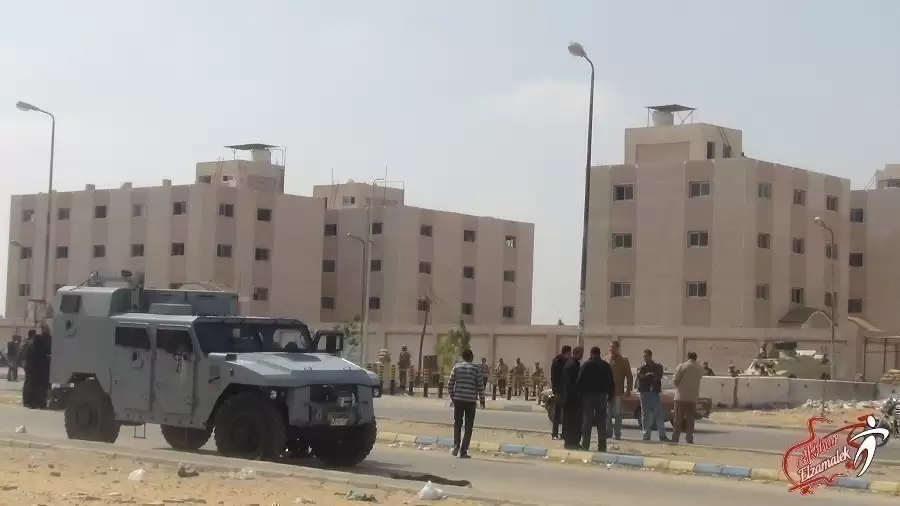 شاهد بالصور الحصرية .. سجن الاسماعيلية يتحول لثكنة عسكرية بعد الحكم في قضية