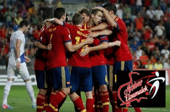 إسبانيا تفوز بثلاثية في كأس أوروبا للشباب  