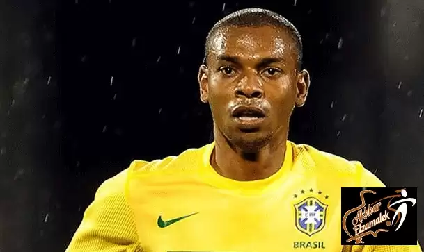 البرازيل تضم فرناندينيو لاعب سيتي لتشكيلة البرازيل 