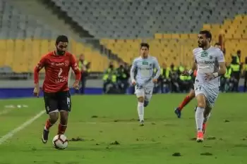 اخبار الزمالك - فضيحة حسين الشحات مع مساعد لاسارتى وثنائى الأهلي يعترف ضربة جزاء الاتحاد صحيحة  