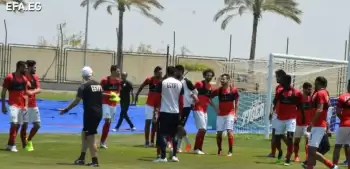 اخبار الزمالك - بالصور  "  راقصة " فى معسكر المنتخب الأولمبي وإلغاء تدريب المنتخب الوطني  