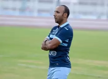 اخبار الزمالك - ايمن عبد العزيز : الزمالك لايقف على اى لاعب وهذا هو بديل  كهربا 