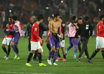 اخبار الزمالك - بالصور.. هدية الكاف لغريب رمضان  الافضل والبلدوزر الهداف وصبحى احسن حارس