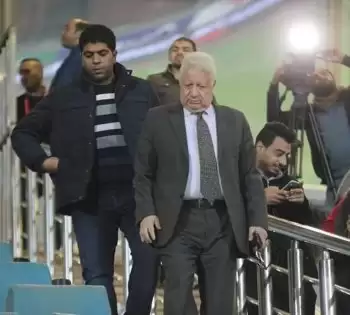 اخبار الزمالك - اول تعليق لمرتضى منصور بعد التعادل مع الانتاج واجتماع طارئ مع لاعبى الزمالك فى ستاد السلام 