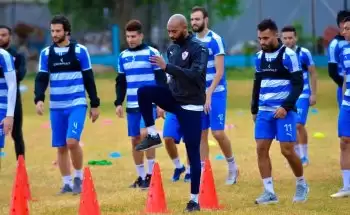 اخبار الزمالك - تعرف على موعد عودة الزمالك من الجونة وهدية كارتيرون 