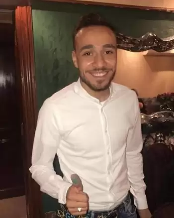 اخبار الزمالك - محمد عنتر يروى تفاصيل رفض التوقيع للأهلي والانضمام إلى الزمالك بعد لقاء الثنائى فى 6 أكتوبر 