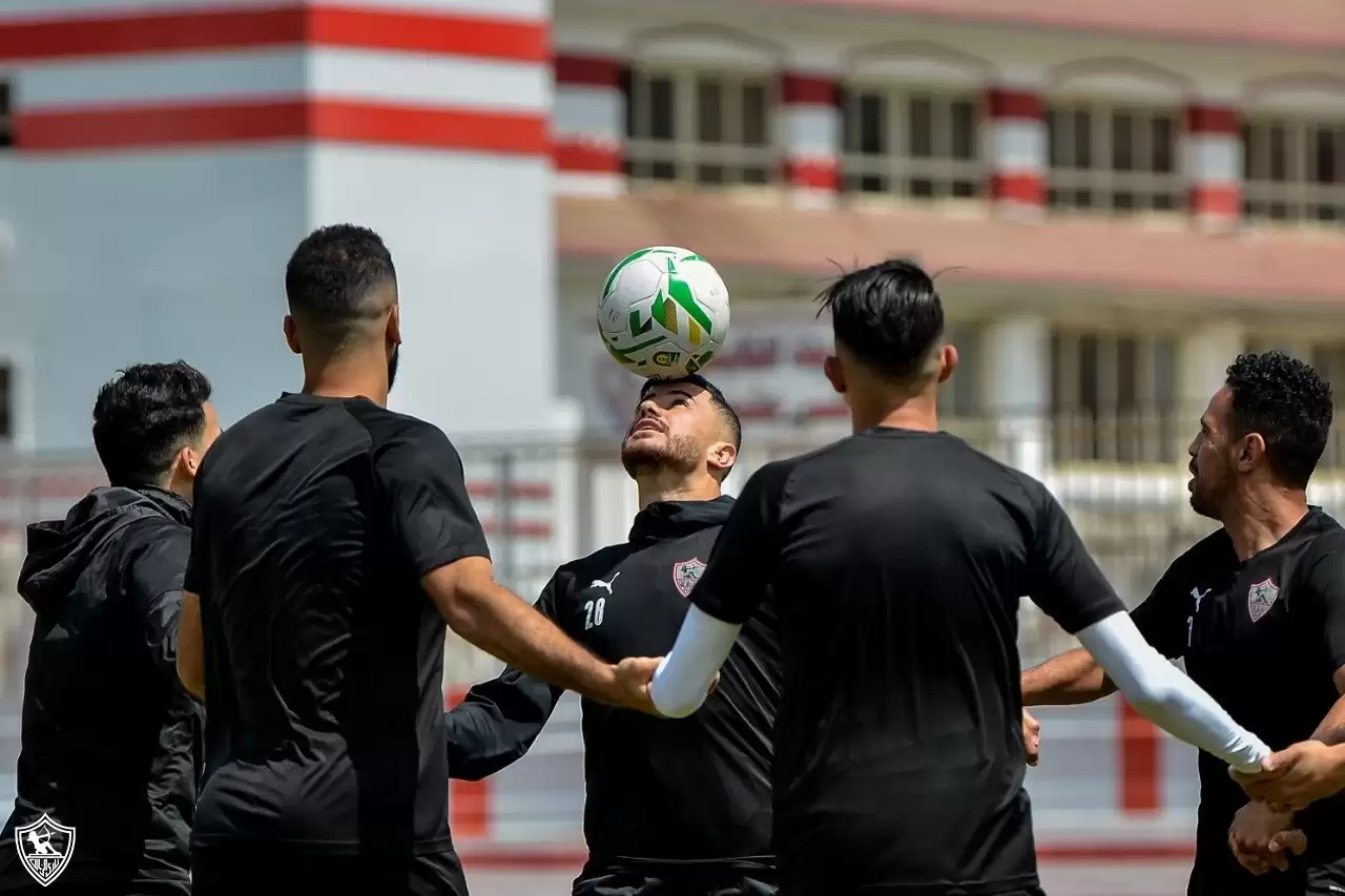 اخبار الزمالك - عاجل .. مفاجأة مدوية في قائمة الزمالك لمواجهة مولودية الجزائر واستبعاد 6 لاعبين وجمعة يجتاز الاختبار الطبي واصابة نجم الدفاع فى التدريب الاخير 