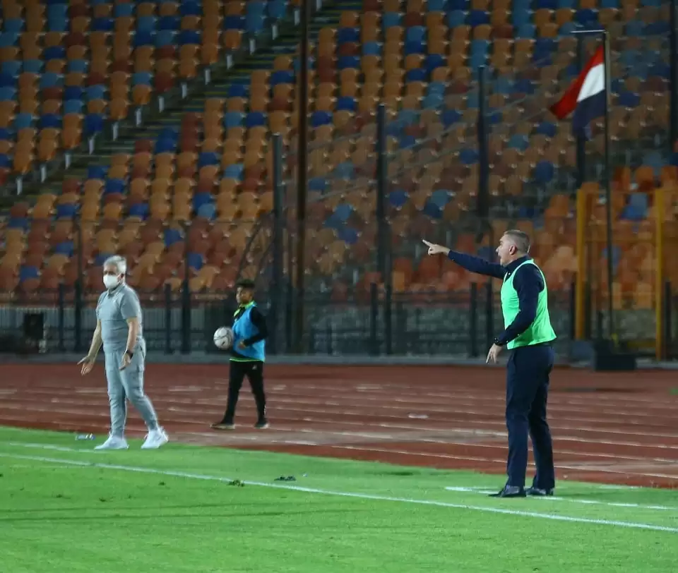 اخبار الزمالك - كارتيرون يطلب هذه الصفقة ويقرر رحيل ثنائي الفريق.. وسيراميكا يطلب مهاجم الزمالك