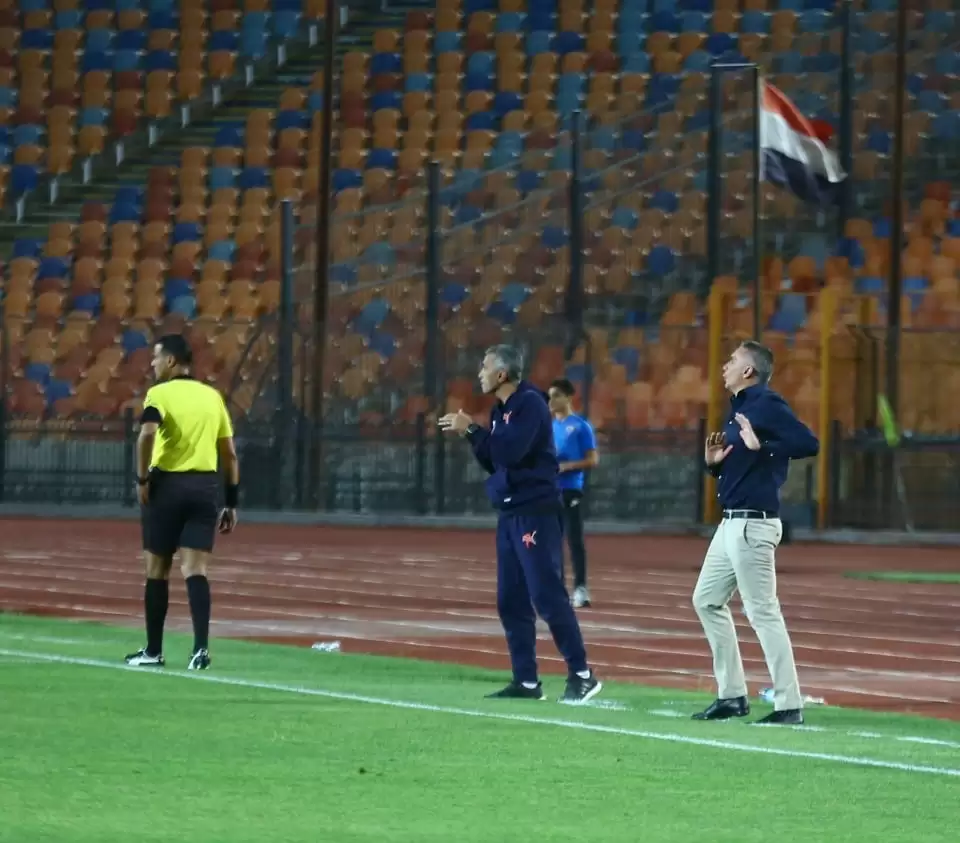 اخبار الزمالك - تحذير خطير من كارتيرون للاعبي الزمالك..ورسالة تطمين الى جماهير الزمالك حول المستقبل بوجود هذه الثروة 