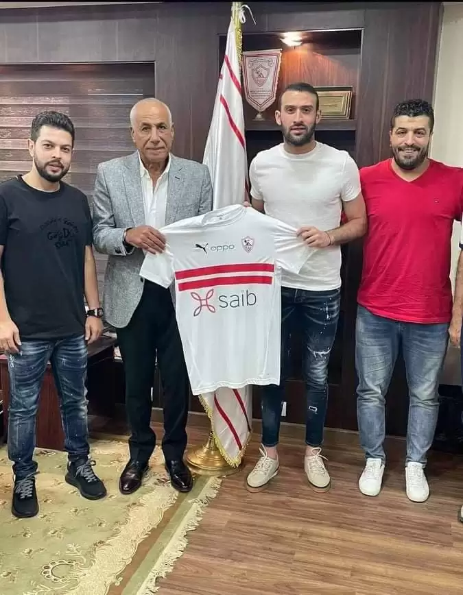 اخبار الزمالك - الزمالك رسميا  بالصور ..يتعاقد مع عمر كمال عبد الواحد واول تعليق للصفقة الجديدة  ..وقبلة الحياة لاشرف روقا 