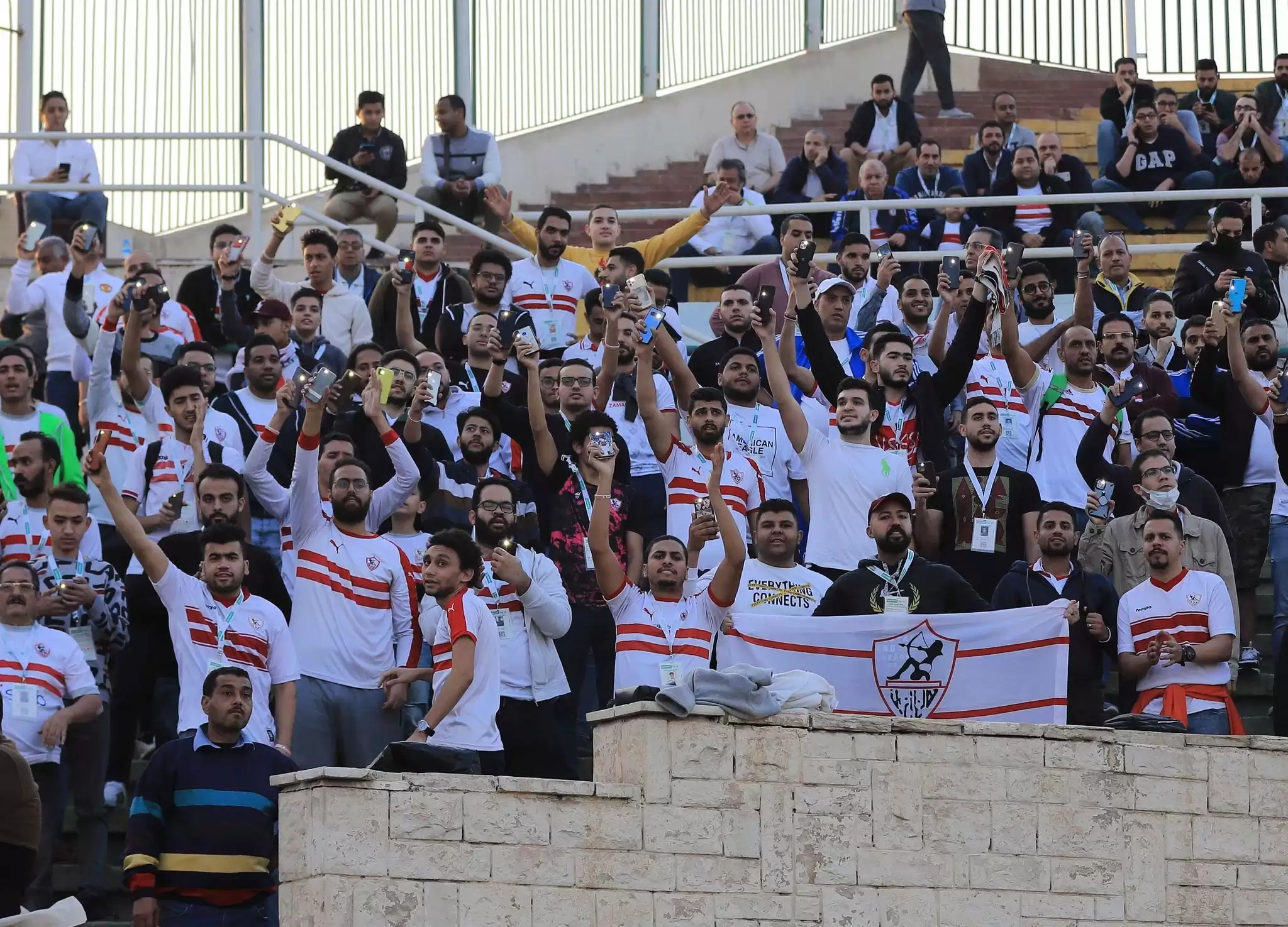 اخبار الزمالك - انقسام جماهير الزمالك بعد تهنئة مرتضى منصور للخطيب ورد الاهلي الصادم 