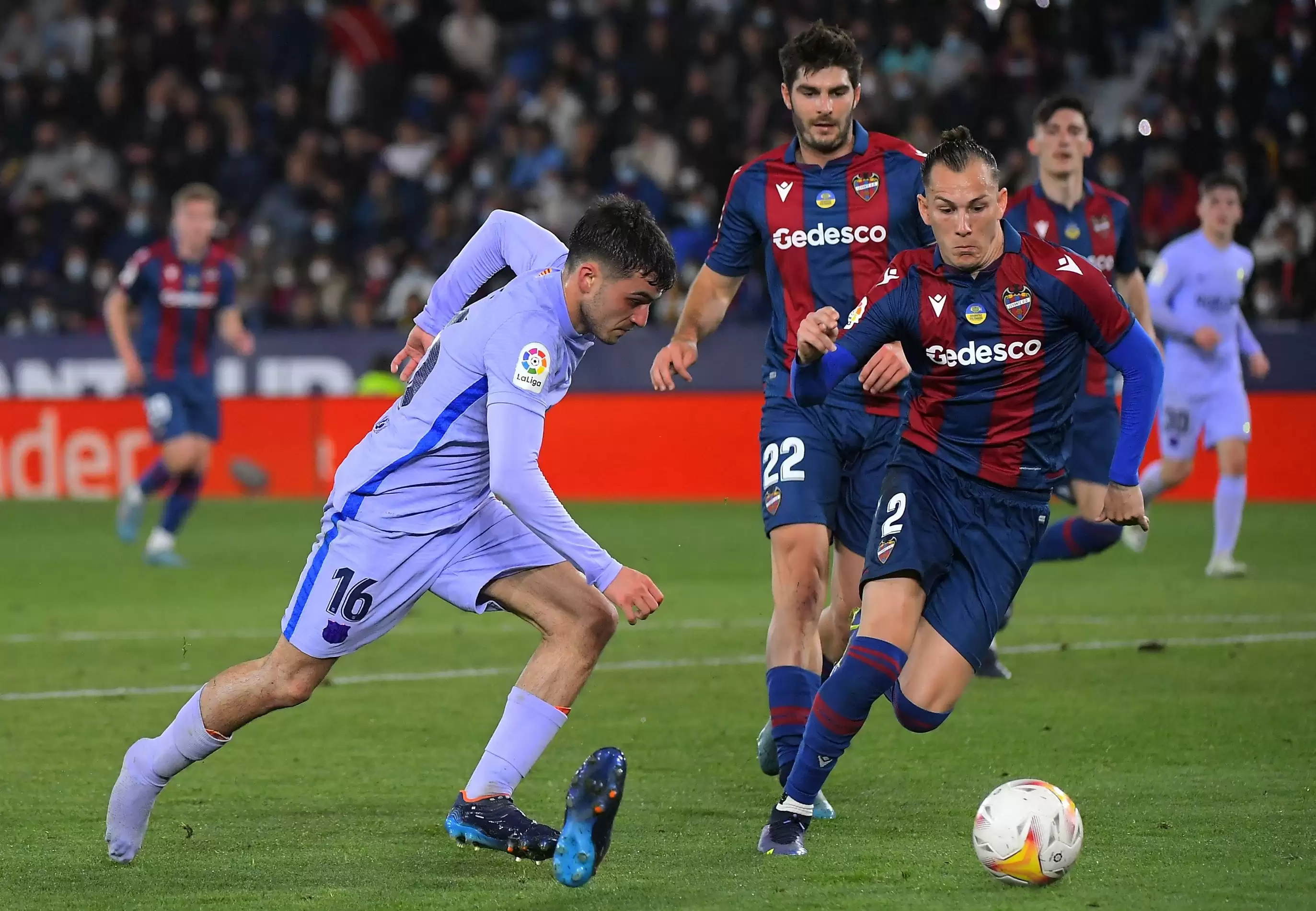 اخبار الزمالك - برشلونة يخطف هدف الفوز في اللحظات الأخيرة خارج الديار..اليوم و8 مواجهات ساخنة بدوري أبطال أسيا والدوري الإسباني والأيطالي 