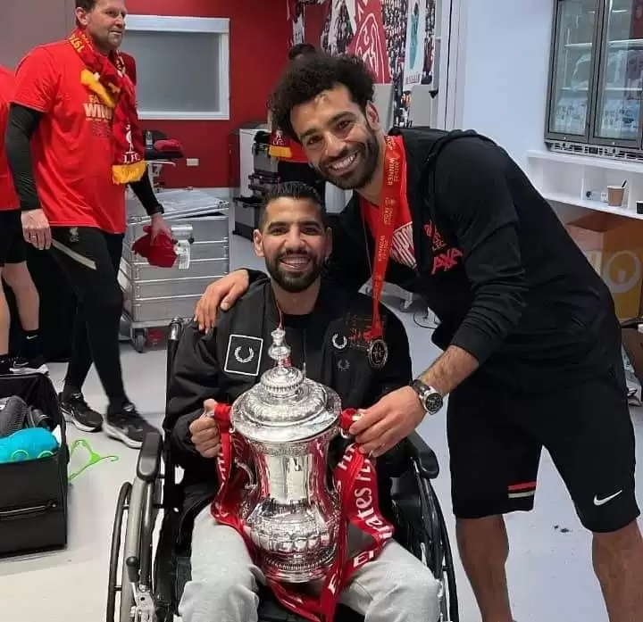 اخبار الزمالك - محمد صلاح يهدي كأس الإتحاد الإنجليزي إلى مؤمن زكريا فى غرفة ملابس ليفربول بعد الفوز على تشيلسي... الأهلي يفلت من كمين وفاق سطيف الجزائري في اللحظات الأخيرة 