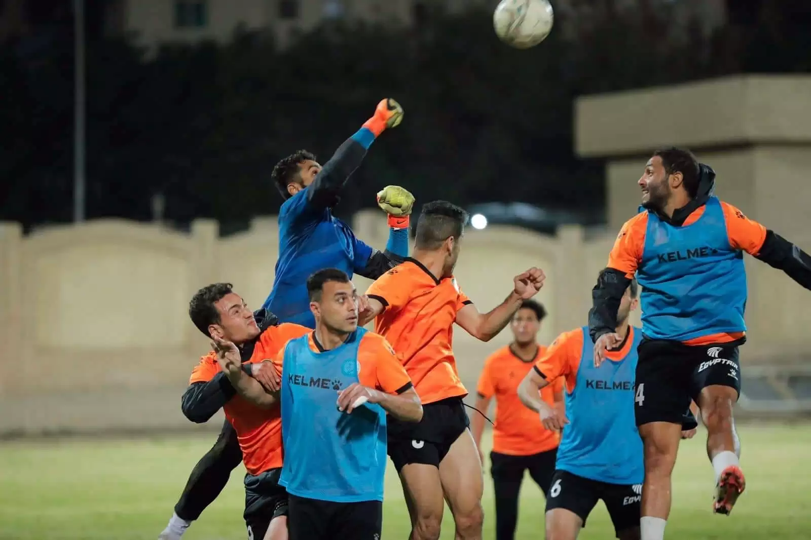 اخبار الزمالك - مقايضة بين الأهلي و فيوتشر تصدم الزمالك والبنك الأهلي يرفض هذا الصفقة وشبانة يكشف حسم 10 صفقات ويؤكد إنفراد أخبار الزمالك 