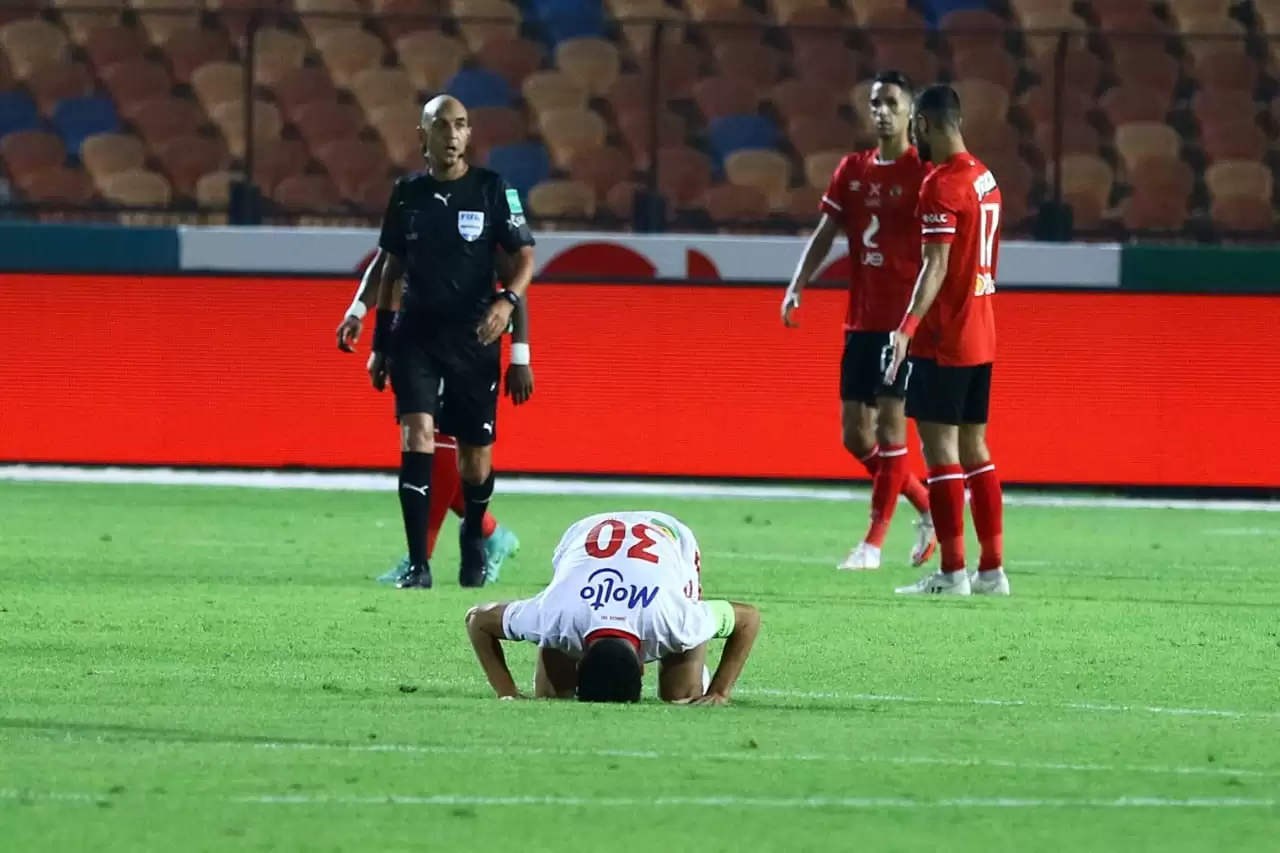 اخبار الزمالك - عيد عبد الملك: أرشح السيسي لتعويض طارق حامد في الزمالك.. وأعيب على النجوم الكبار هذا الأمر ومتفائل قبل مباراة القمة والفريق سيُعاني من الغيابات .. شبانة: ليس خط الوسط فقط.. أزمة فنية تهدد الزمالك في القمة