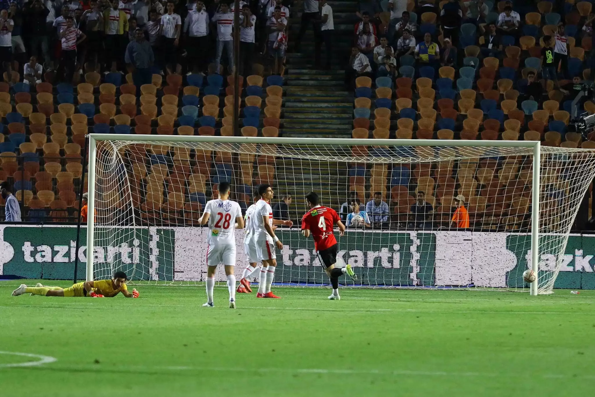 اخبار الزمالك - بالأسماء .. نكشف صفقات مدافعي  الزمالك الجديدة في الموسم المقبل