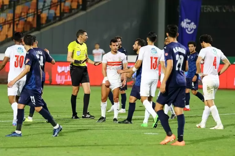 اخبار الزمالك - اخبار الزمالك اليوم | الزمالك يخطف فتاة الاهلي . فيوتشر يطارد صفقة الزمالك . مصير 7 أجانب . صدمة صفقة نجم بيراميدز . مصير مهاجم الزمالك . بقاء أبو جبل ورحيل حامد . مفاجأة سيسيه . تحرك في أزمة كهربا