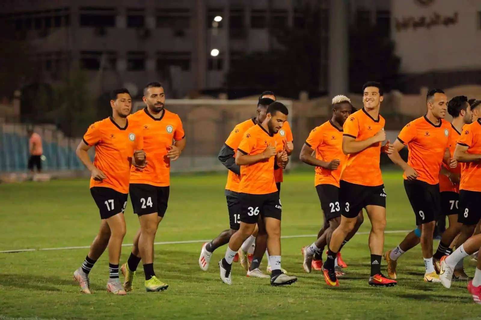 اخبار الزمالك - اليوم عودة الدوري المصري بأربع مبارايات أبرزها الزمالك والمقاولون ..الأهلي  ضد فيوتشر وليفربول يواجه مانشستر يونايتد وديا 