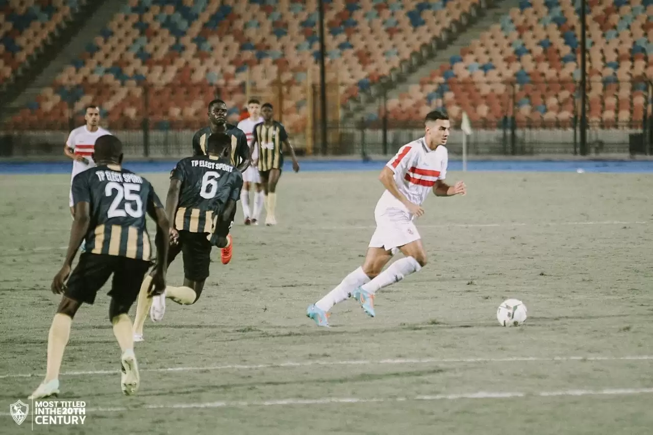 اخبار الزمالك - أزمة صحية لفيريرا أثناء مواجهة إيليكت التشادي وسقوطه أرضا