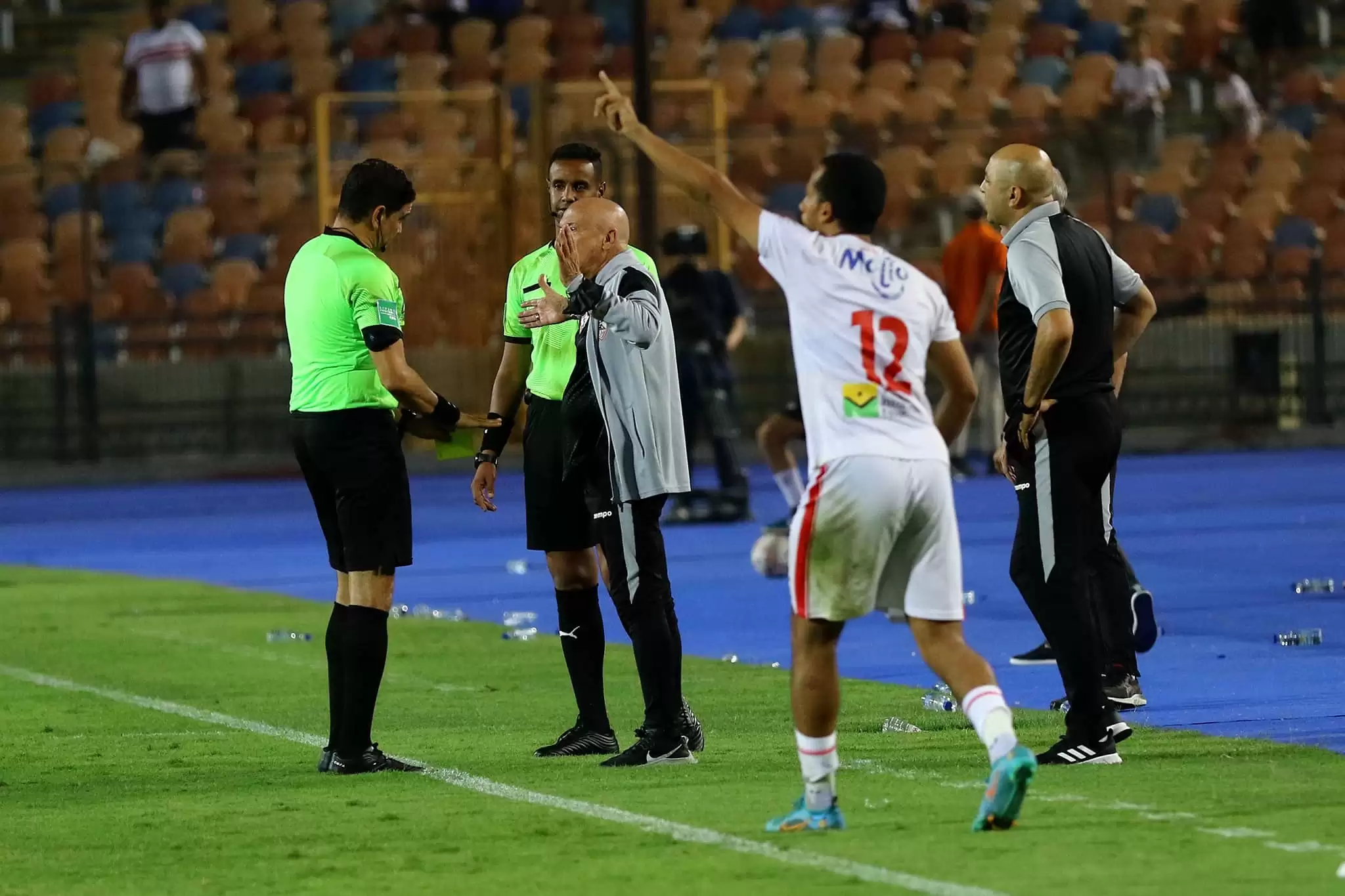 اخبار الزمالك - محمد صلاح ينصح فيريرا بالدفع بصفقة الزمالك الجديدة أمام سيراميكا ويؤكد: "الزمالك لازم ياخد رعاية زي الأهلي .. الخضري: هذا اللاعب سيصبح أفضل لاعب وسط في مصر .. يكن: صفقات الزمالك الجديدة في حاجة للانسجام.. وفيريرا سيغير طريقته أمام الأهلي