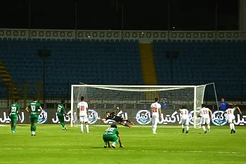 اخبار الزمالك - اخبار الزمالك اليوم | إصابة جديدة في الزمالك قبل موقعة المصري .. مفاجآت بالجملة في قائمة الزمالك .. سلاح مثير للمصري البورسعيدي .. معركة وسط الملعب تشتعل 