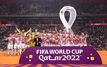 اخبار الزمالك - كرواتيا ثالث كأس العالم قطر 2022 والمغرب تودع المونديال مرفوع الرأس ..تفاصيل خناقة أشرف حكيمي مع رئيس الفيفا بعد سقوط المغرب 