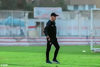 اخبار الزمالك - نكشف فيريرا في حيرة قبل مواجهة شباب بلوزداد ..الزمالك يؤدي تدريبه الأول في الجزائر 